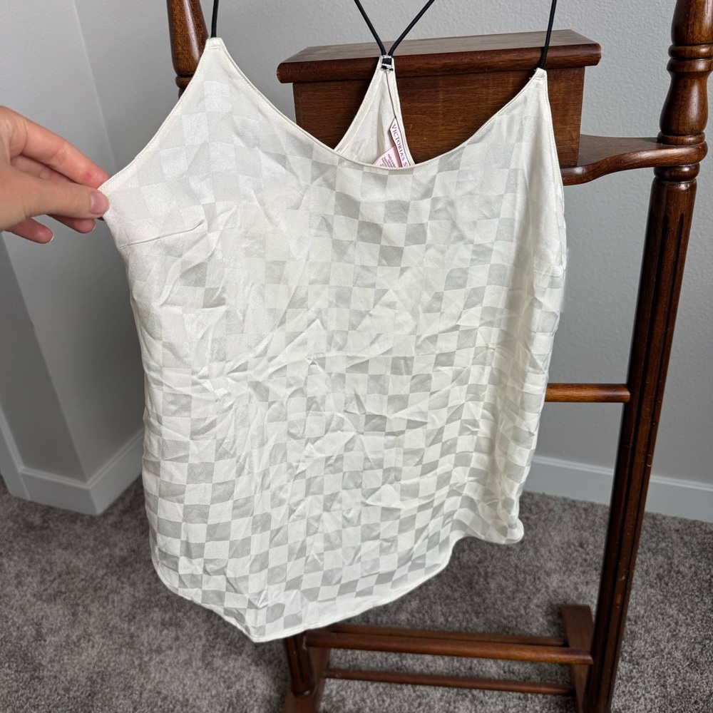 Victoriaโs Secret Satin Camisole White Check Pattern Size XS Chic Feminine Y2K
